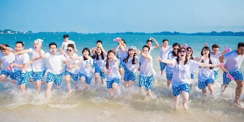 Du lịch team building nên đi đâu thú vị